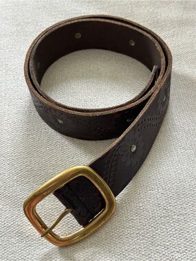 Vintage Lucky Brand Leather and Brass Floral Belt